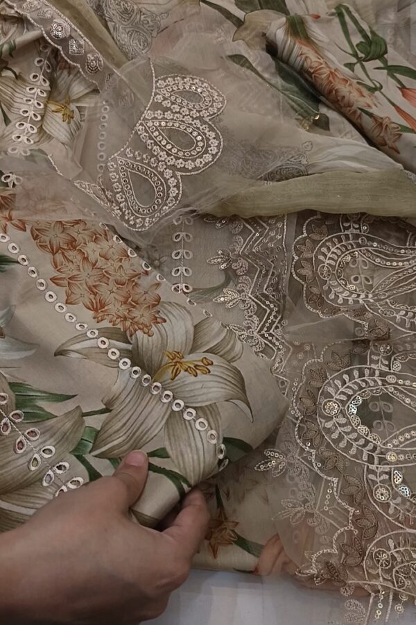 Maria. B beige chickenkari 3pc