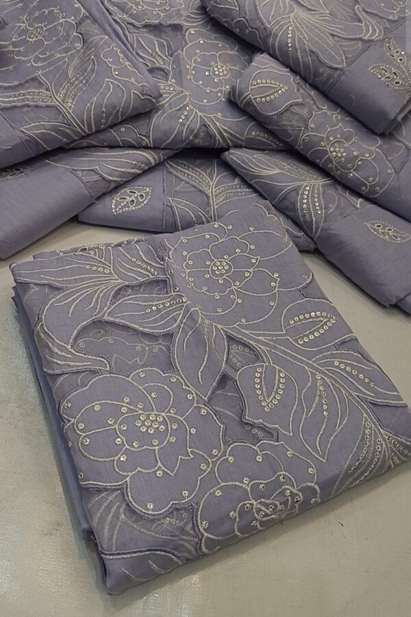 Maria B lilac applic hit