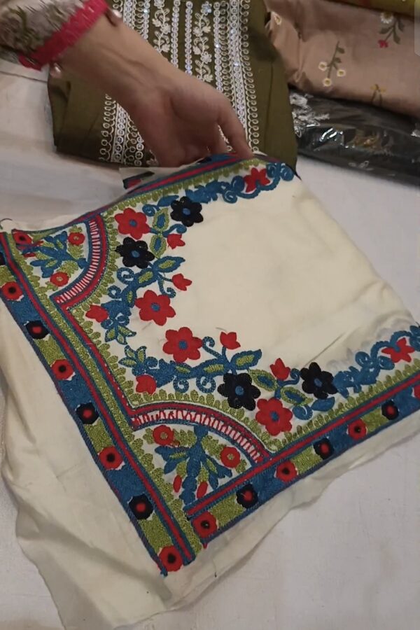 Kayeseriya 3PC embroidered