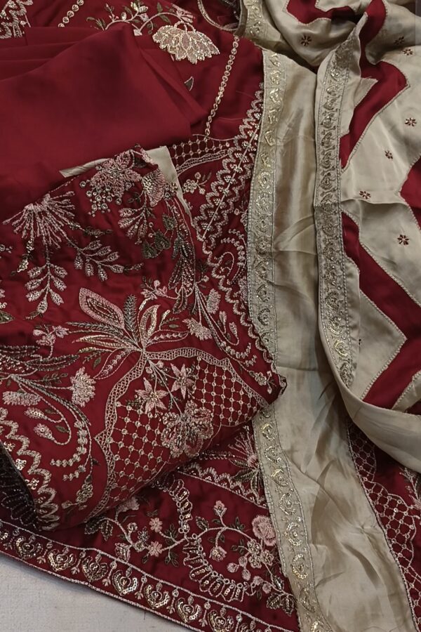 Ethnic Applic Suit