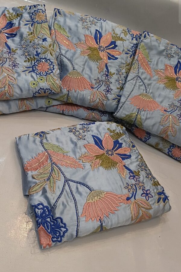 Ethnic Ice Blue Hit