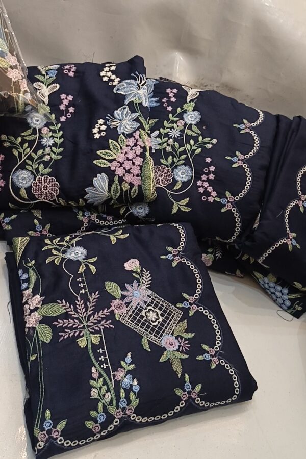 Maryam Hussain Luxury Winter Collection 3pc