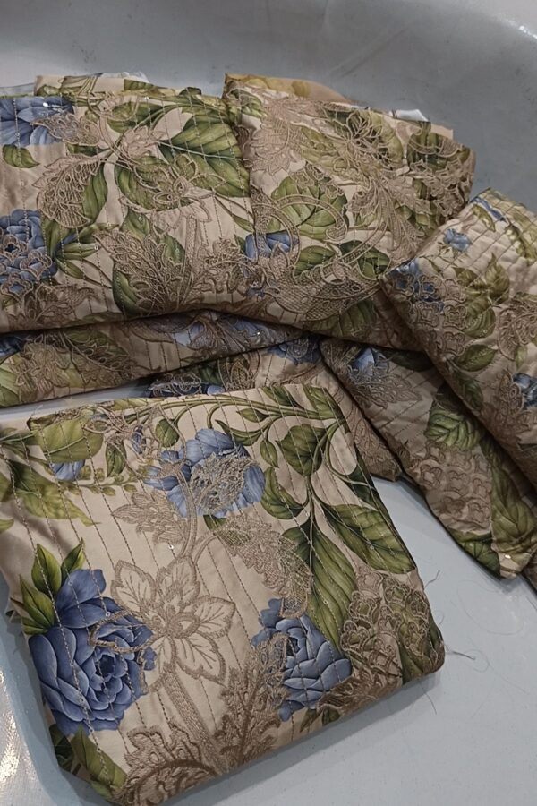 Maria B  Luxury festive Hit